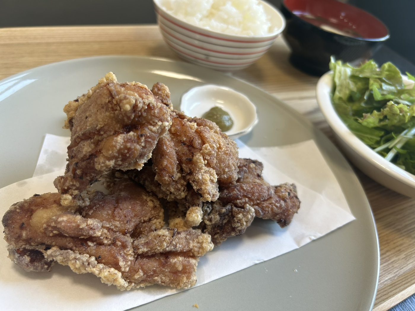 あごだし香る！鶏からあげランチ